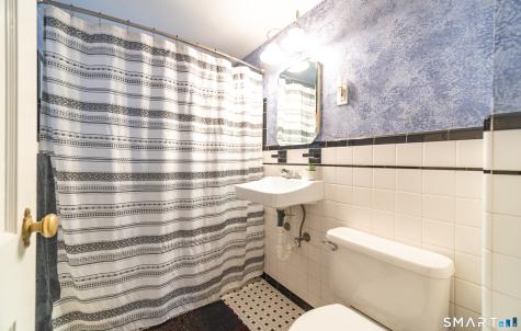 47 Shannon Road East Hartford CT 06118