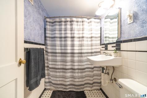 47 Shannon Road East Hartford CT 06118