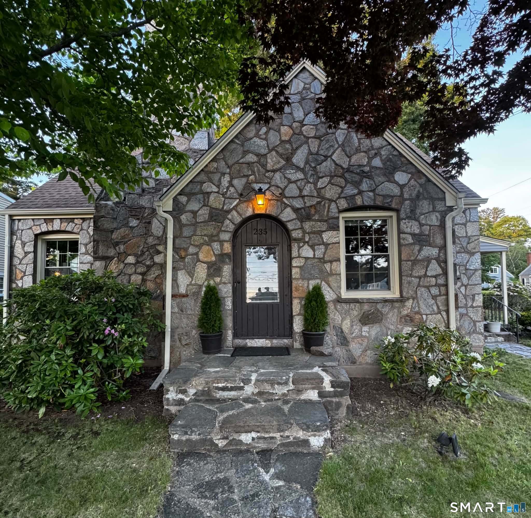 235 Summit Street Manchester CT 06042