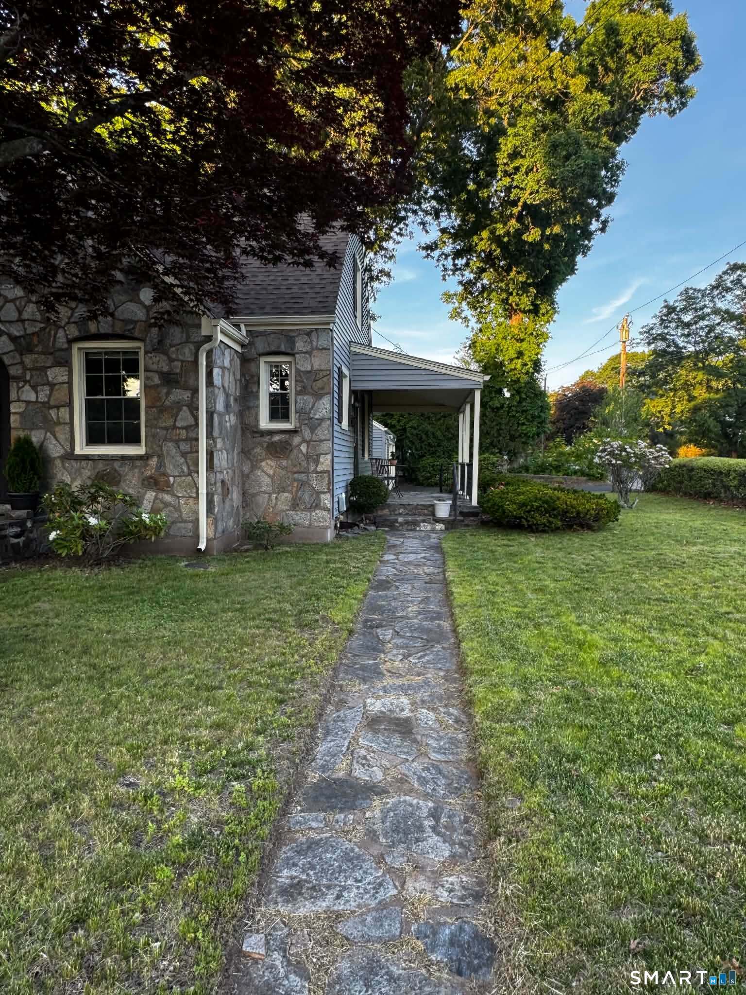 235 Summit Street Manchester CT 06042