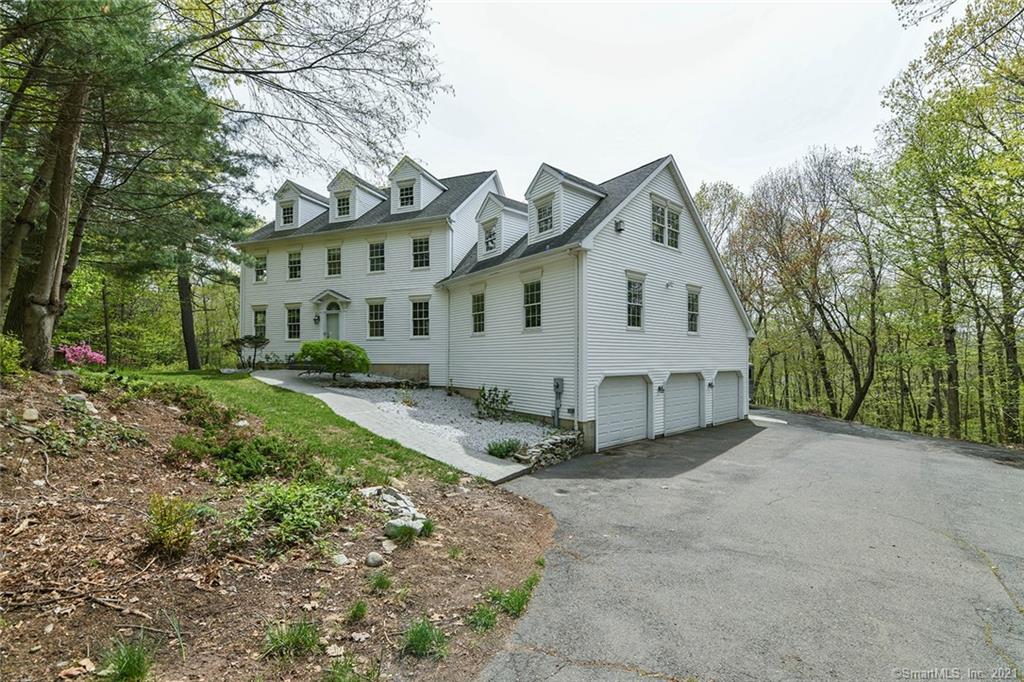 26 Amadeo Drive Bethany CT 06524