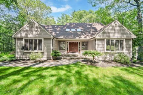 54 High Gate Drive Avon CT 06001