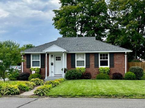 90 Pershing Drive Plainville CT 06062