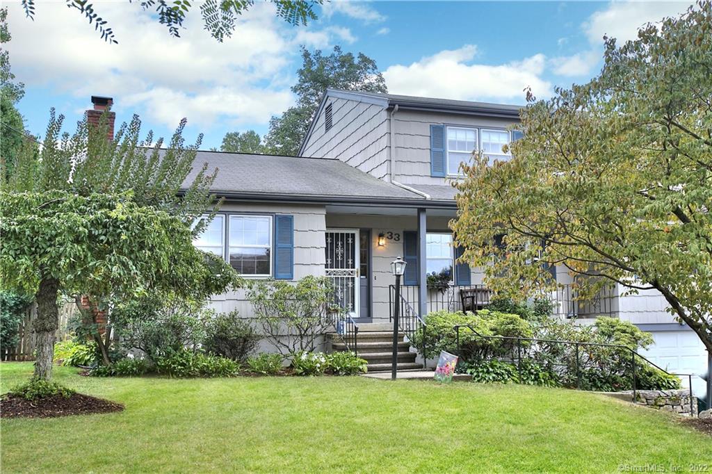 33 Pepperbush Lane Fairfield CT 06824