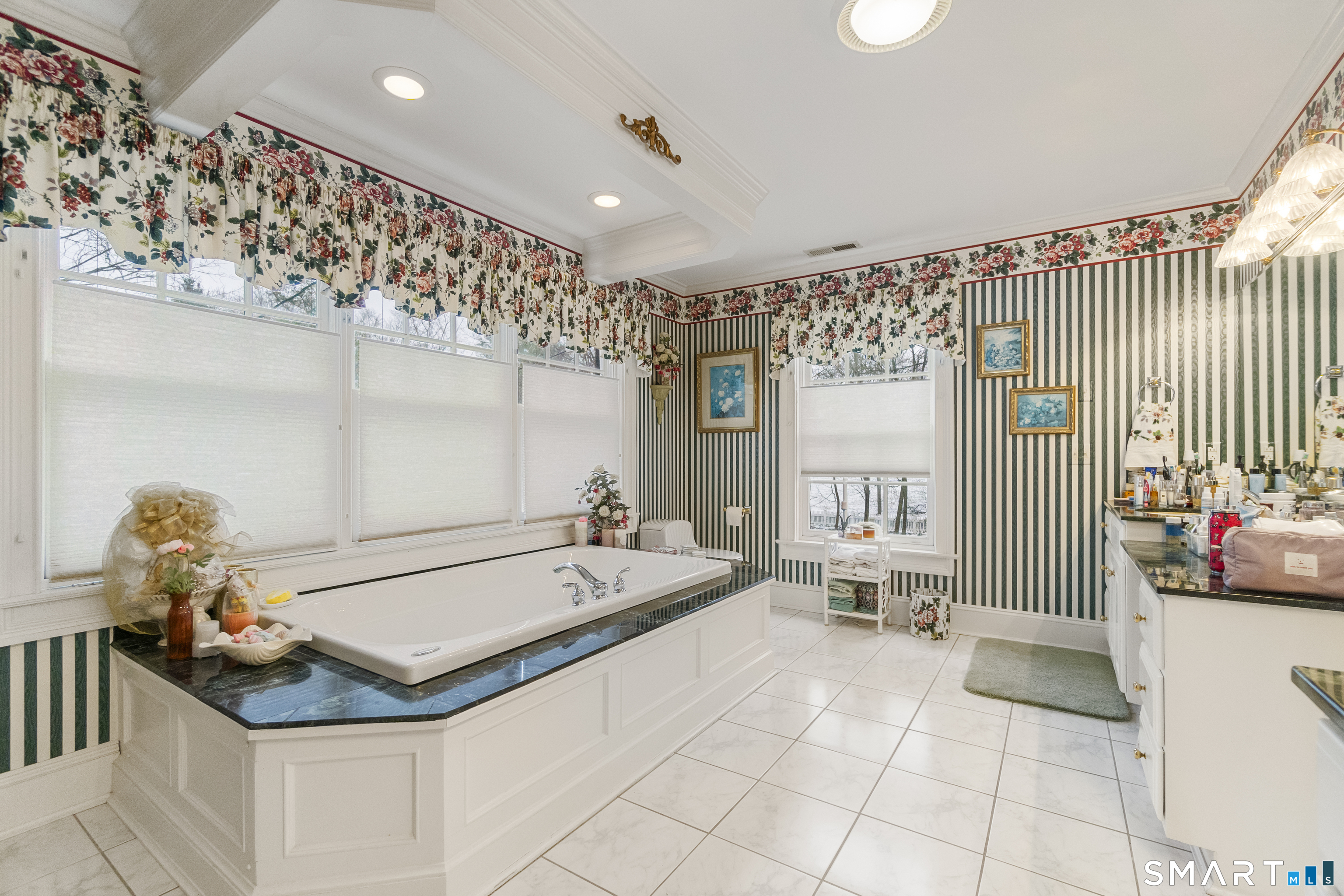 9 Perkins Road Woodbridge CT 06525