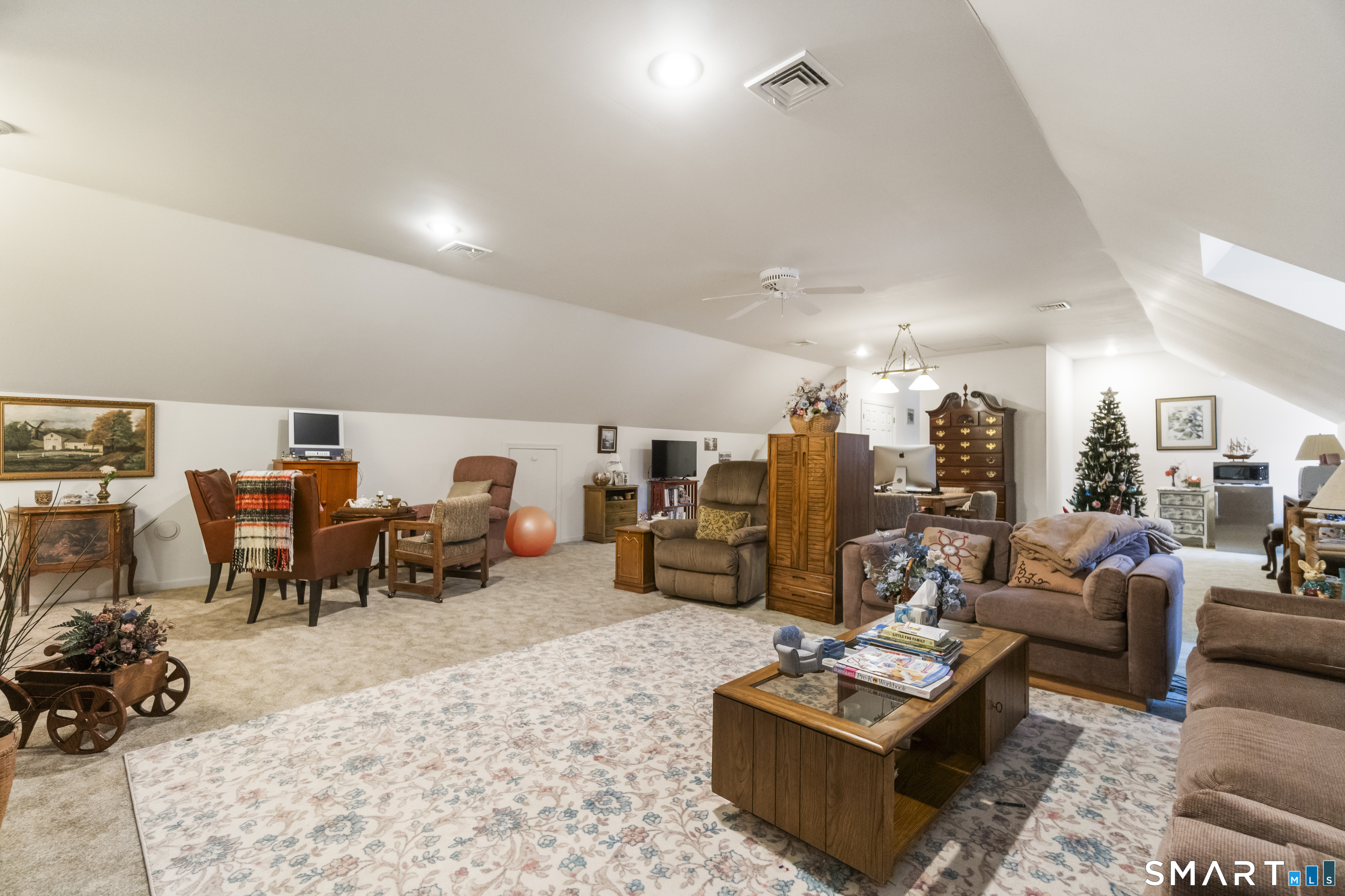 9 Perkins Road Woodbridge CT 06525