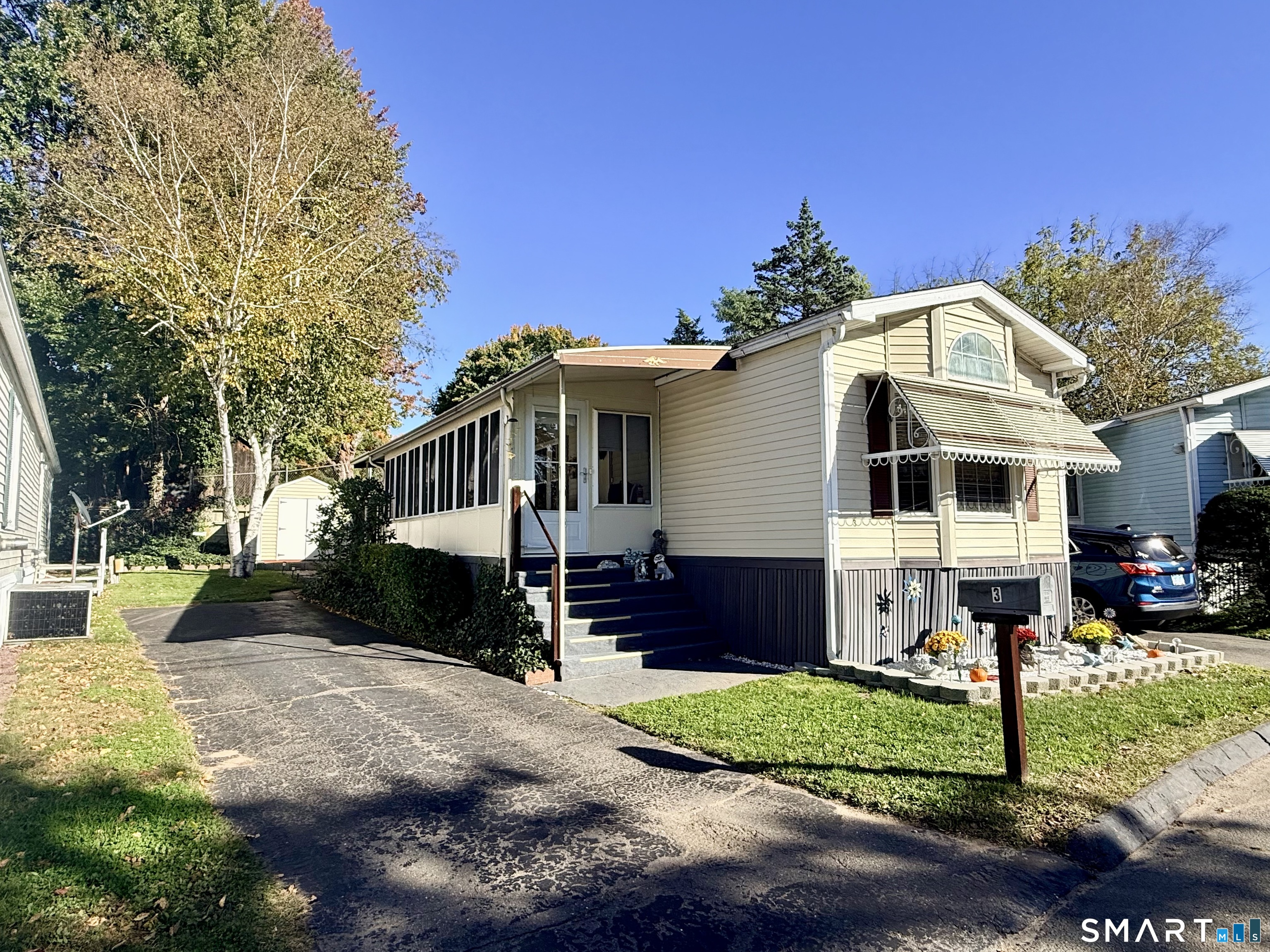 3 Navaho Road East Hartford CT 06118