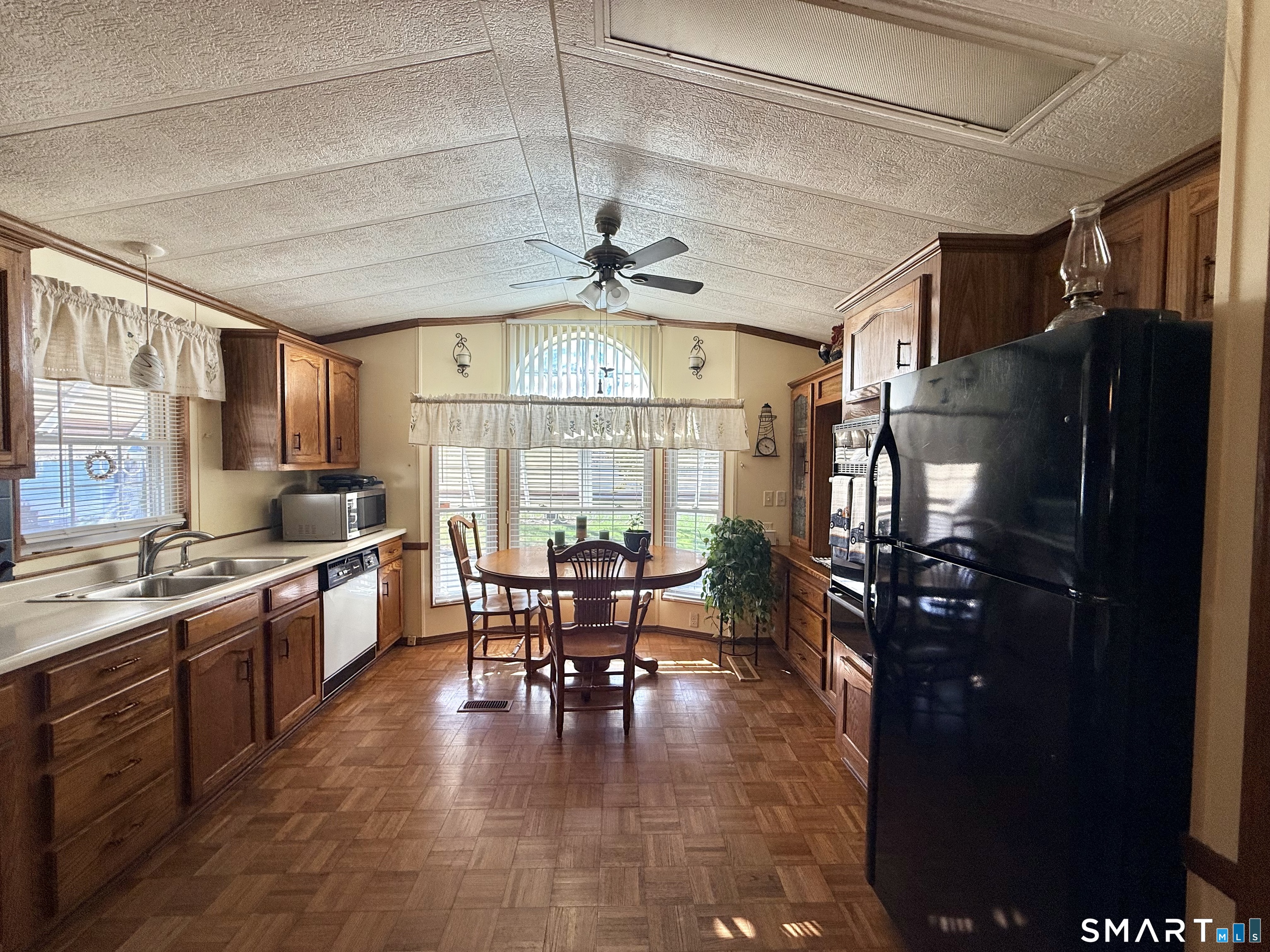 3 Navaho Road East Hartford CT 06118
