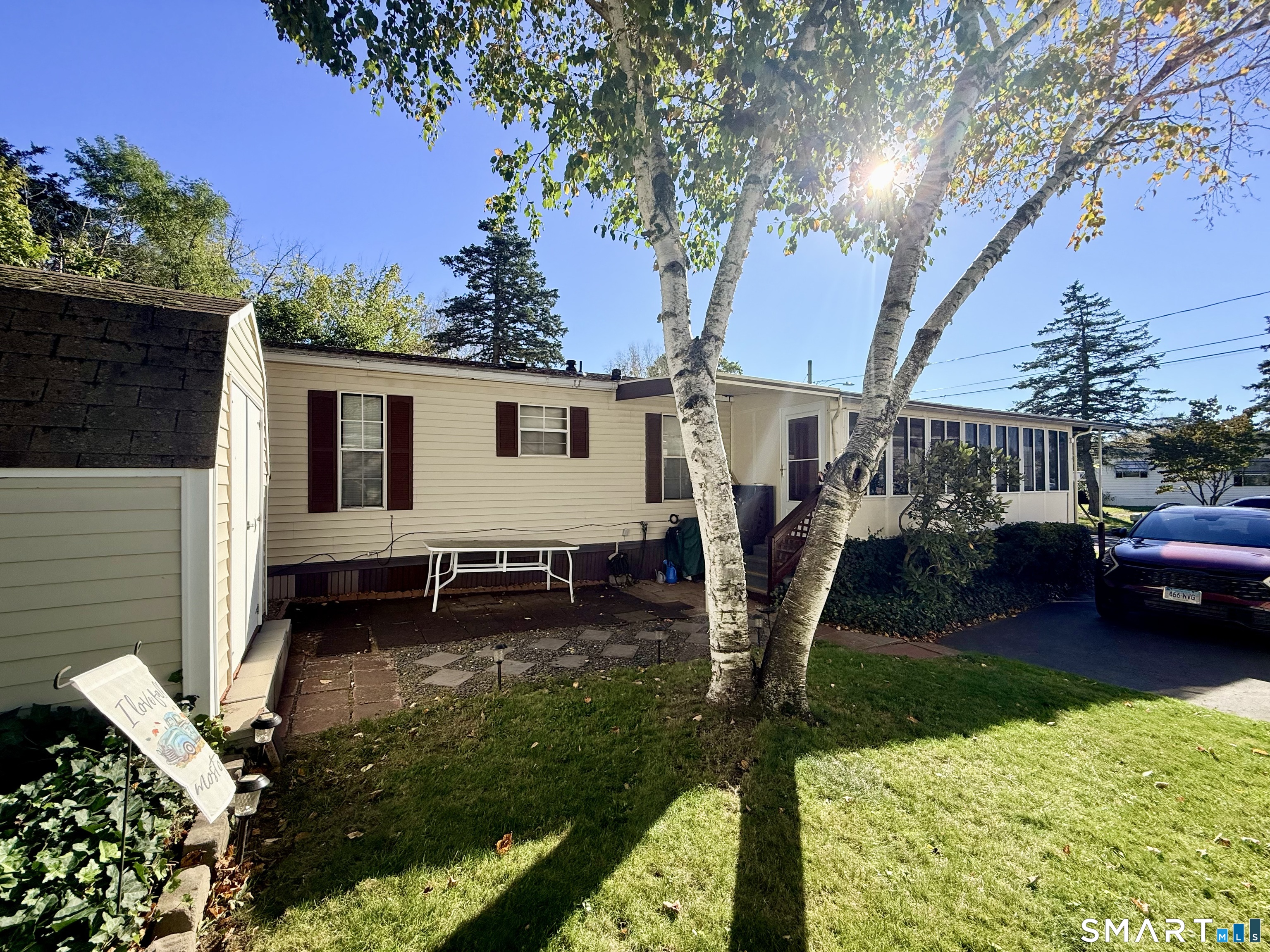 3 Navaho Road East Hartford CT 06118
