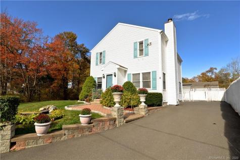 6 Poplar Trail Danbury CT 06811