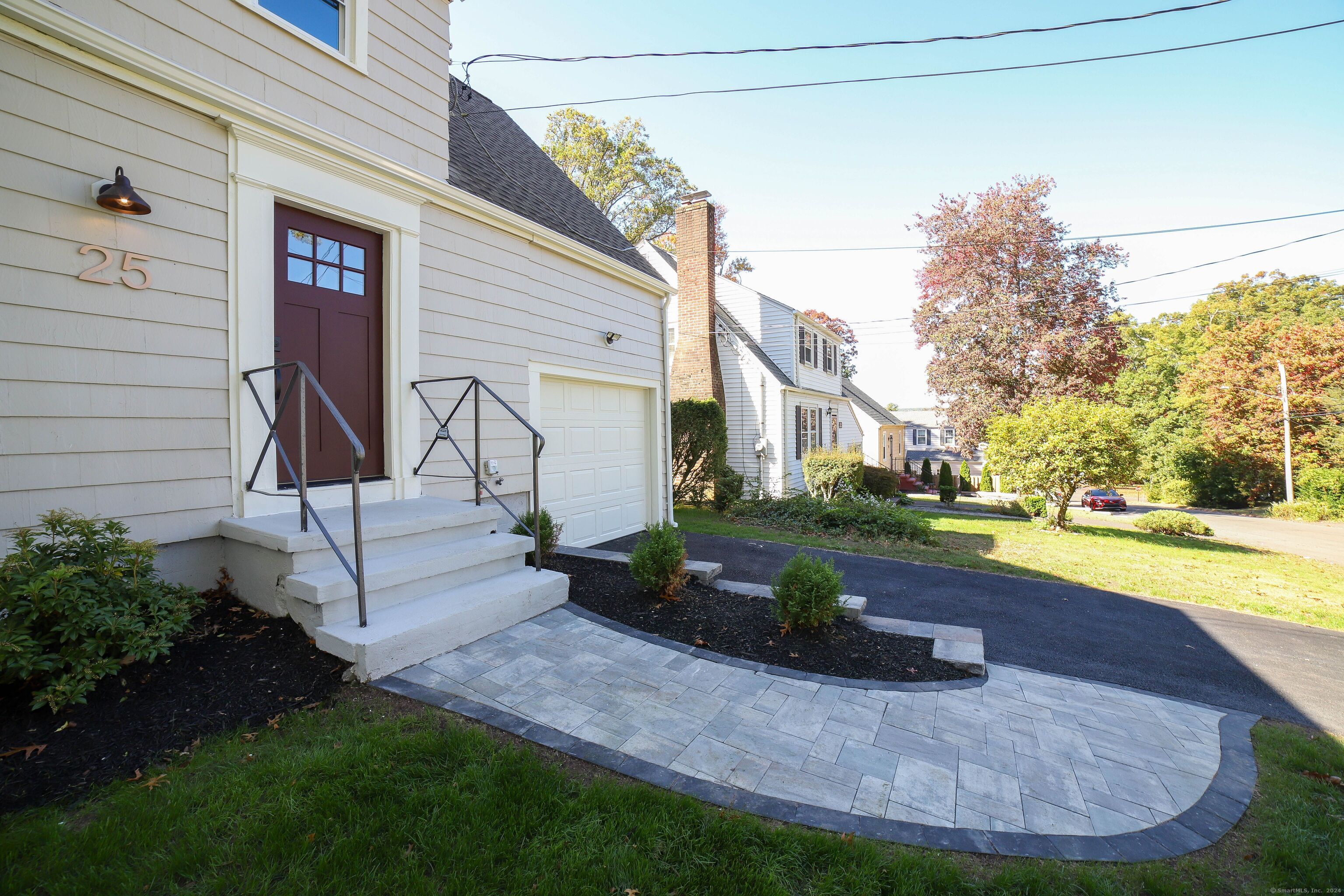 25 Buell Street North Haven CT 06473
