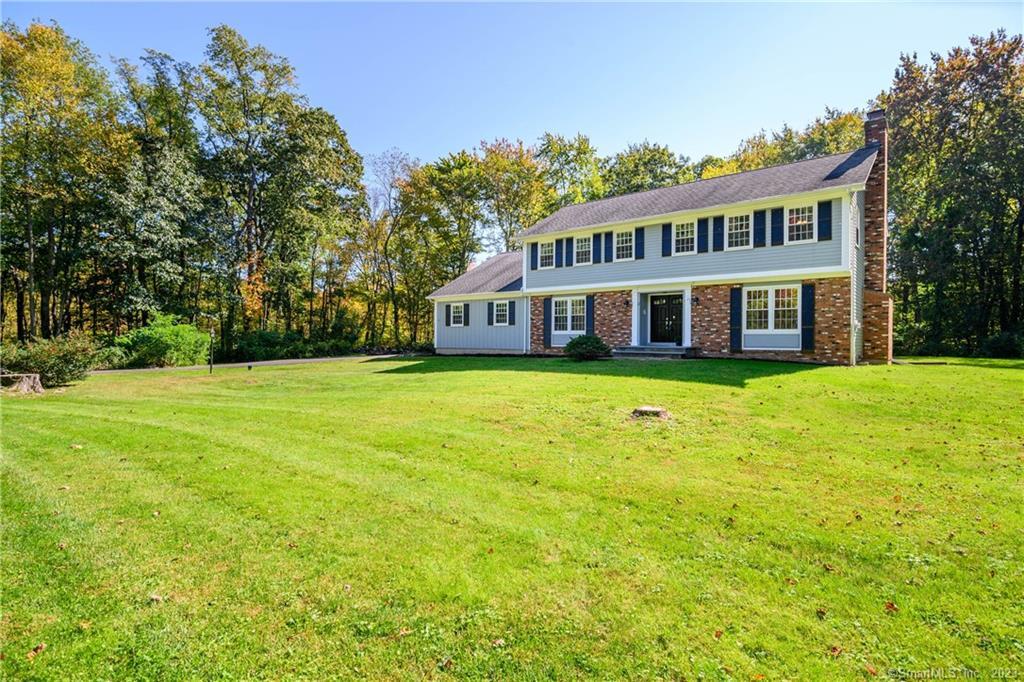 2 Hitching Post Lane Danbury CT 06811