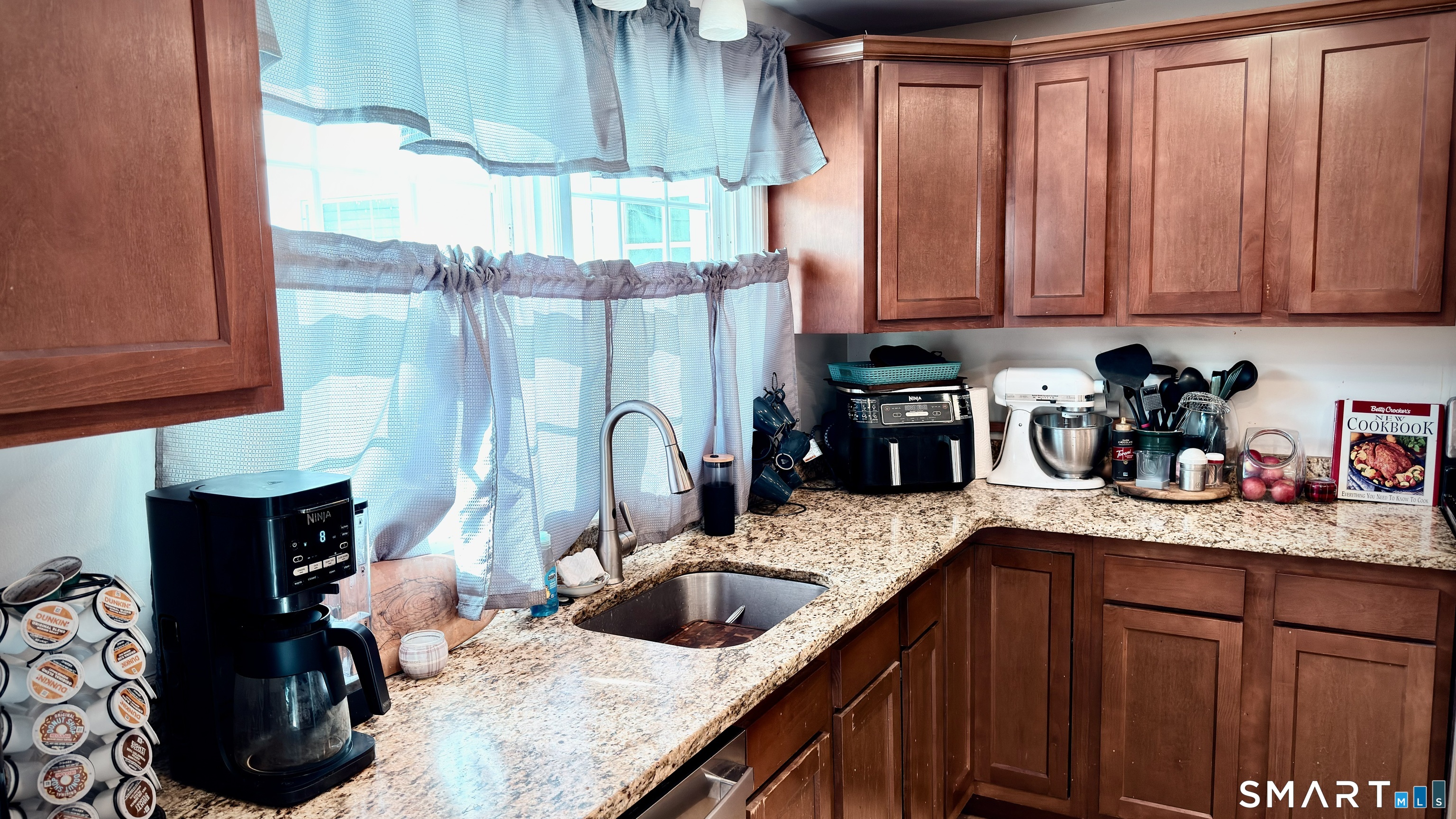 10 Rockwell Street Norwich CT 06360