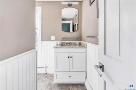 102 Peck Avenue West Haven CT 06516