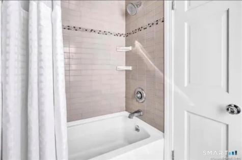 102 Peck Avenue West Haven CT 06516