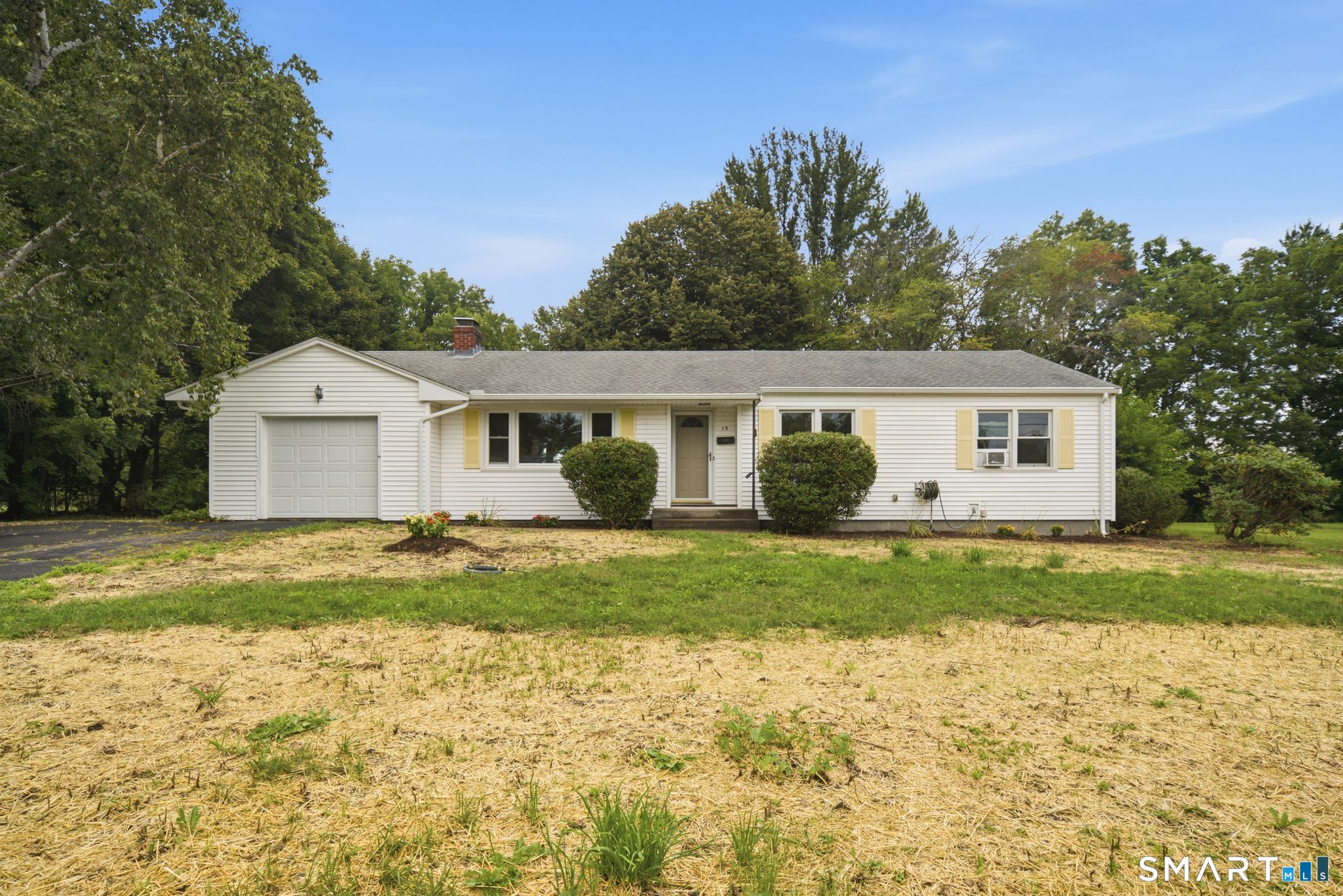 19 Sycamore Road Bloomfield CT 06002