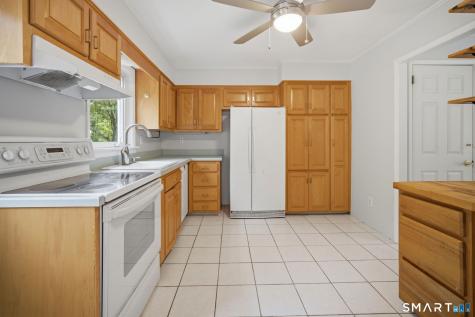 19 Sycamore Road Bloomfield CT 06002