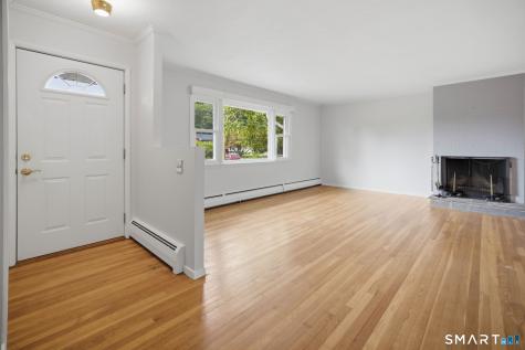 19 Sycamore Road Bloomfield CT 06002