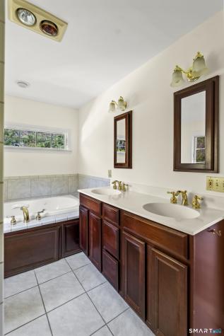 29 Alpine Road Monroe CT 06468