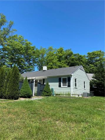 360 Pansy Road Fairfield CT 06824