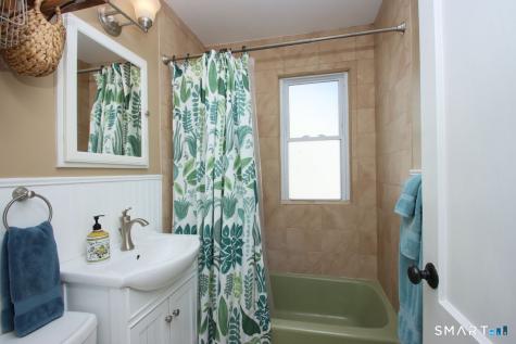 26 Essex Street Fairfield CT 06825