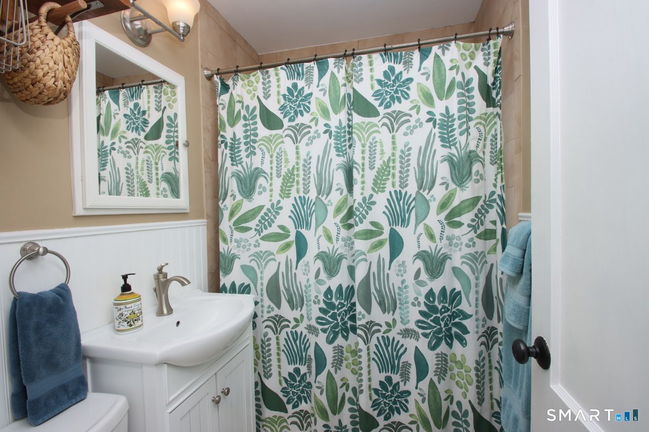 26 Essex Street Fairfield CT 06825