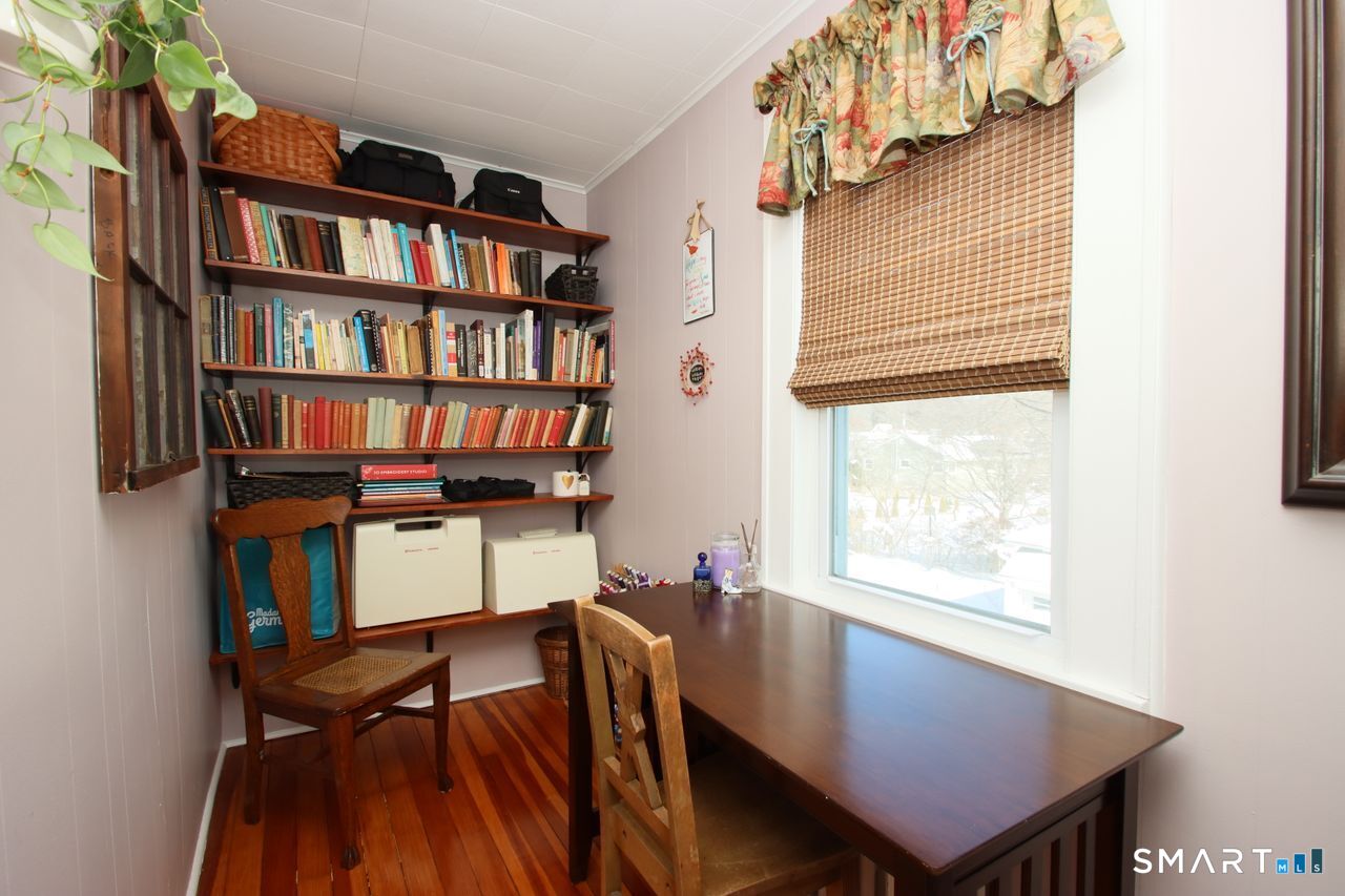 26 Essex Street Fairfield CT 06825