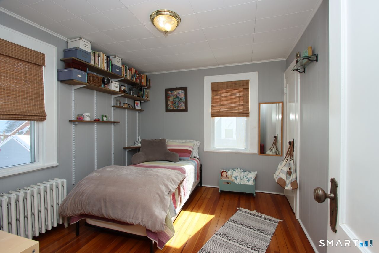 26 Essex Street Fairfield CT 06825