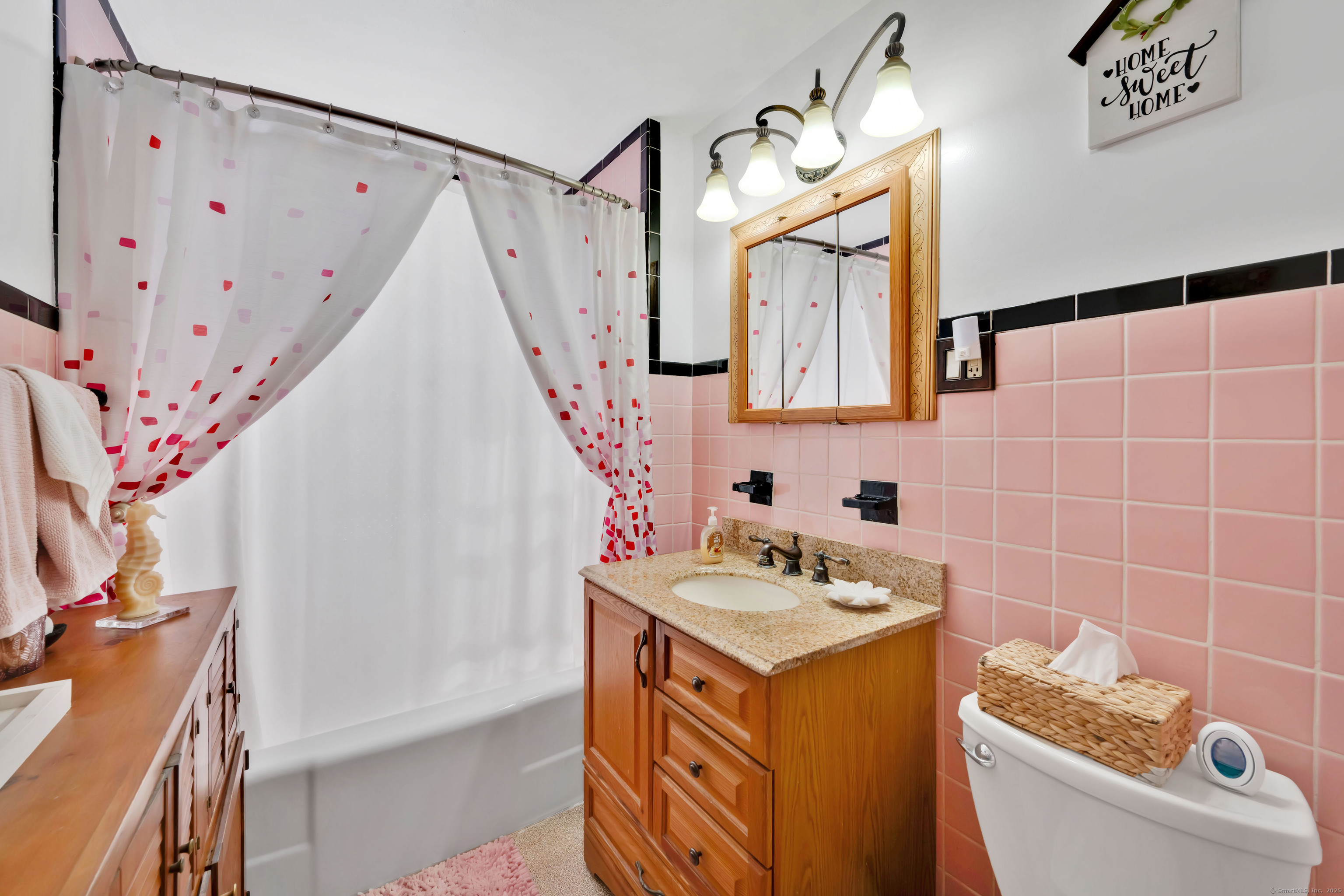 8 Frew Terrace Enfield CT 06082