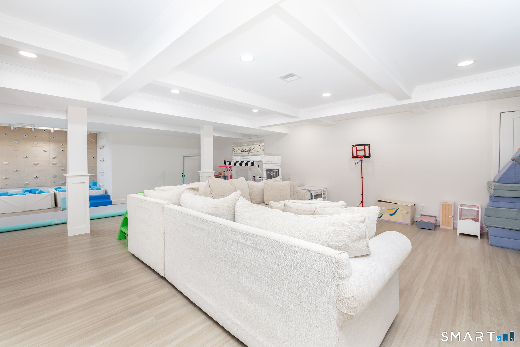 1 Lowell Road Farmington CT 06032