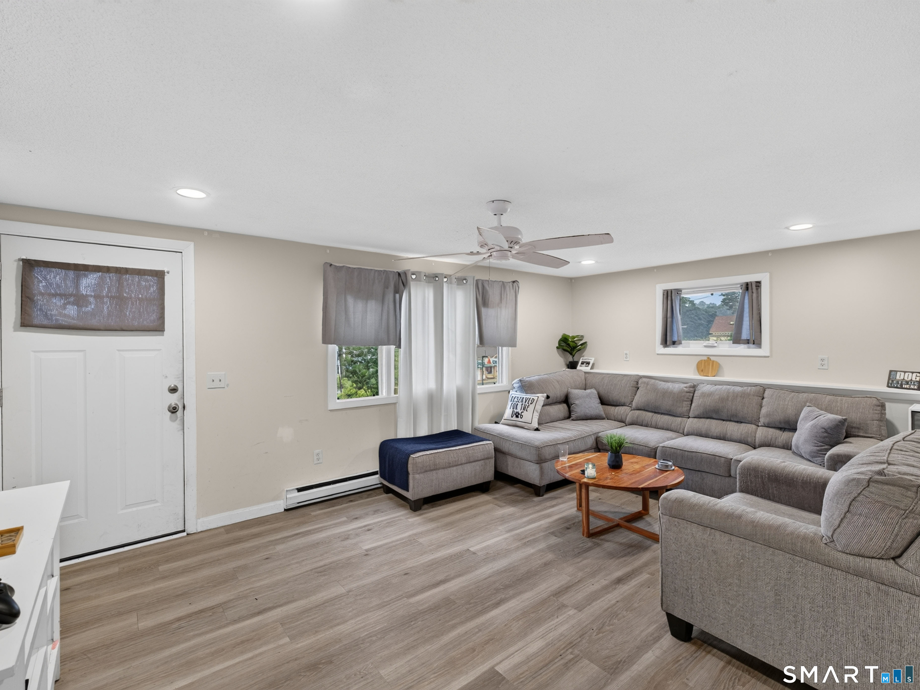 17 Grove Street New London CT 06320