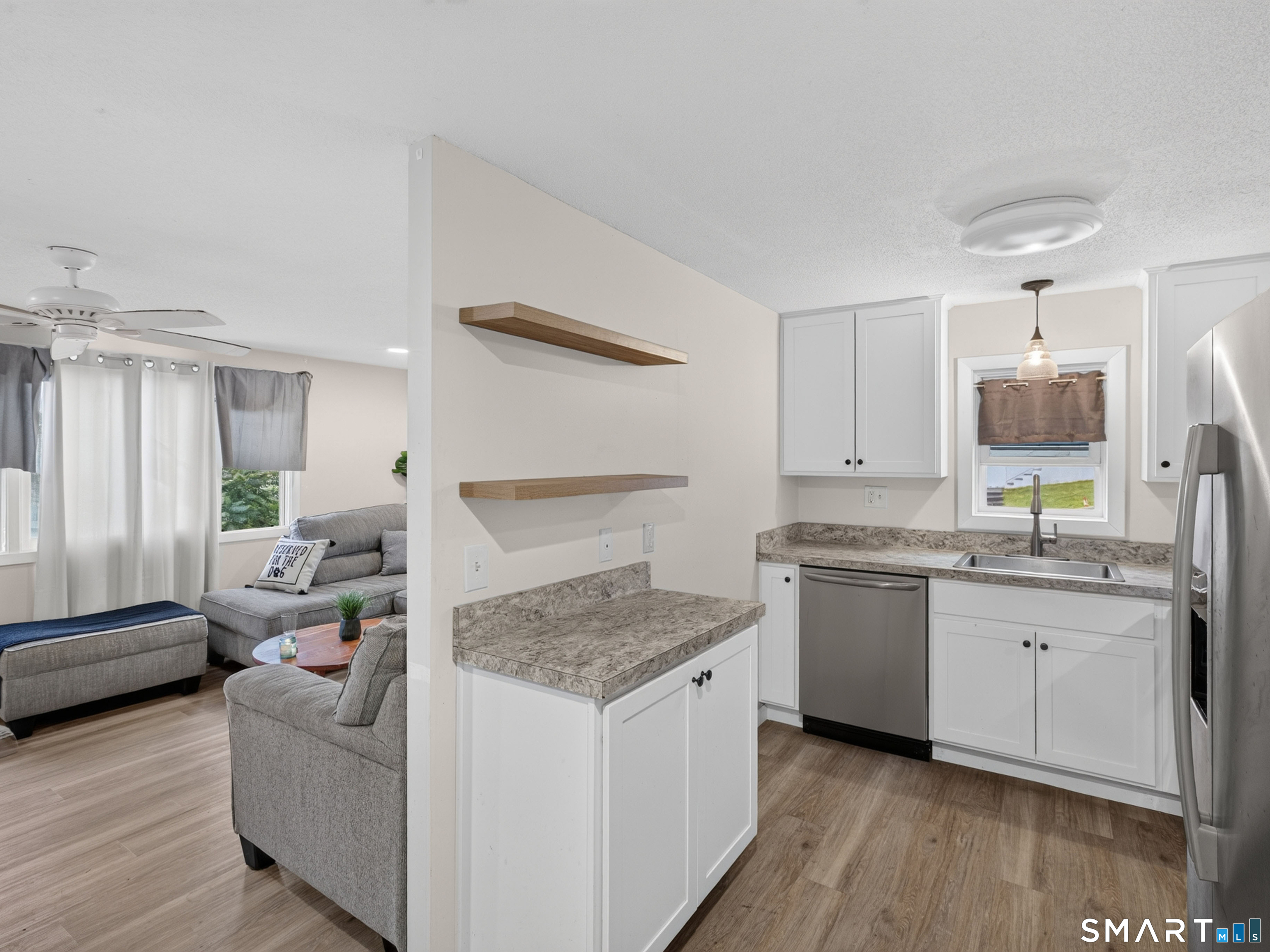 17 Grove Street New London CT 06320