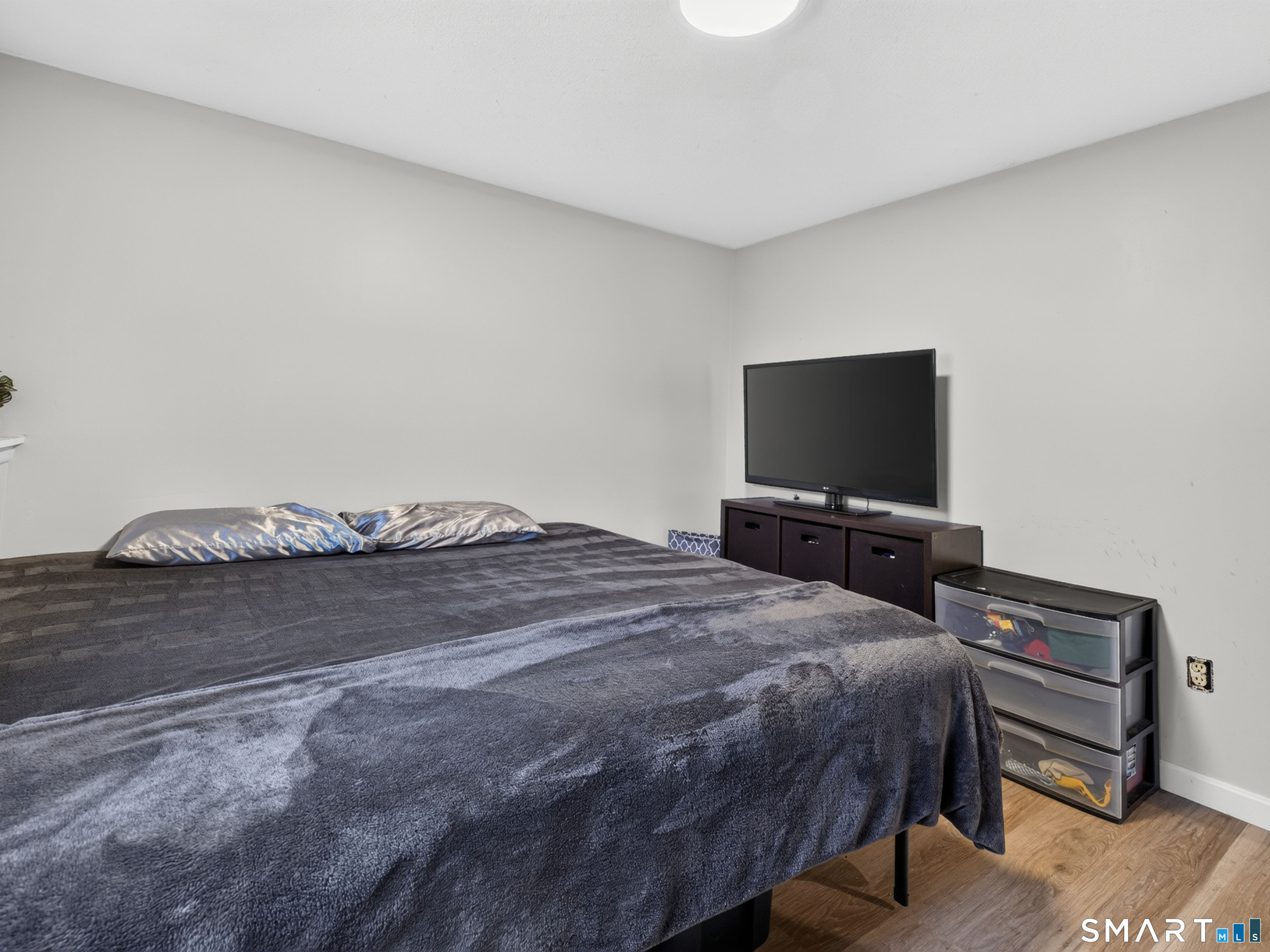 17 Grove Street New London CT 06320