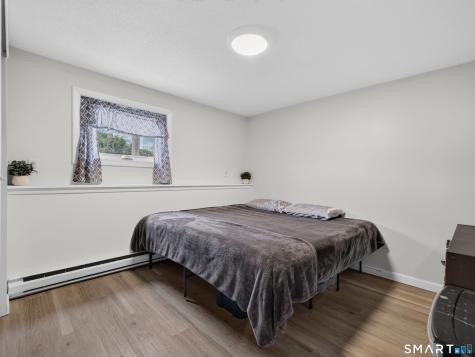 17 Grove Street New London CT 06320