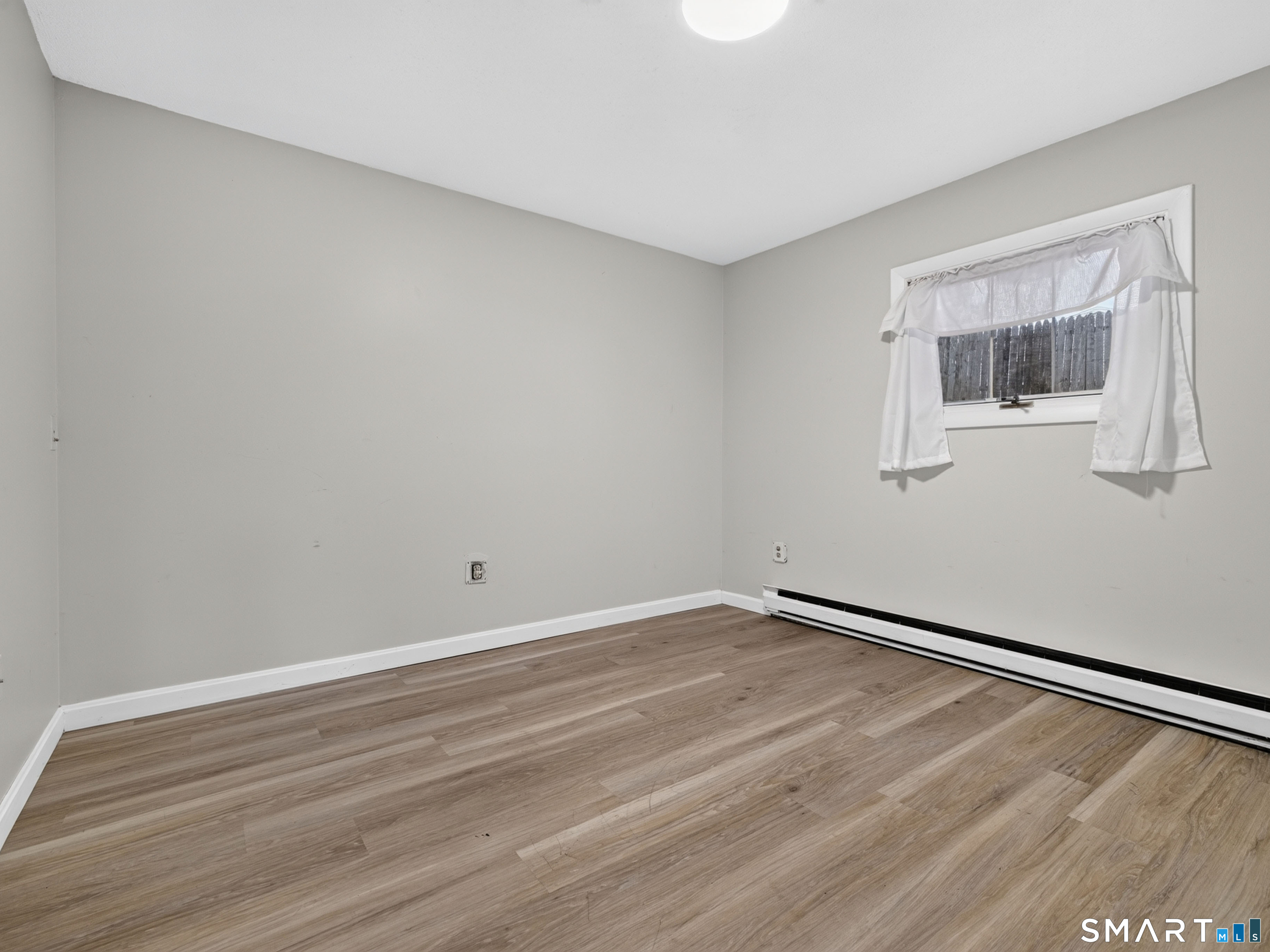 17 Grove Street New London CT 06320