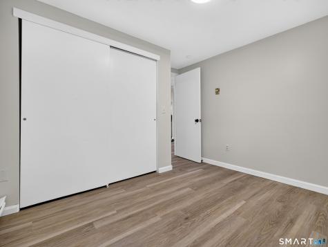 17 Grove Street New London CT 06320