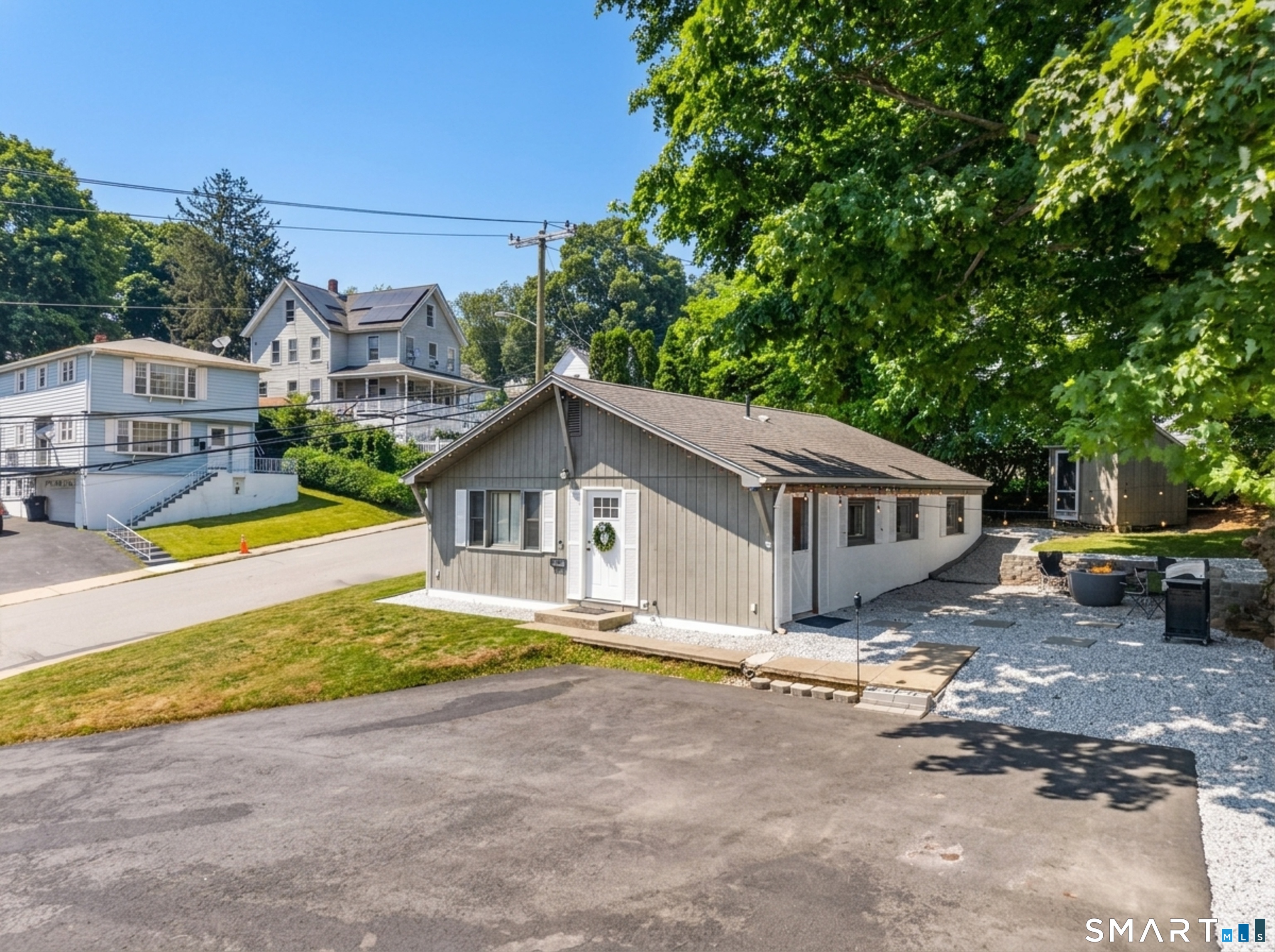 17 Grove Street New London CT 06320