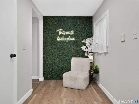 17 Grove Street New London CT 06320