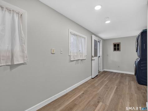 17 Grove Street New London CT 06320