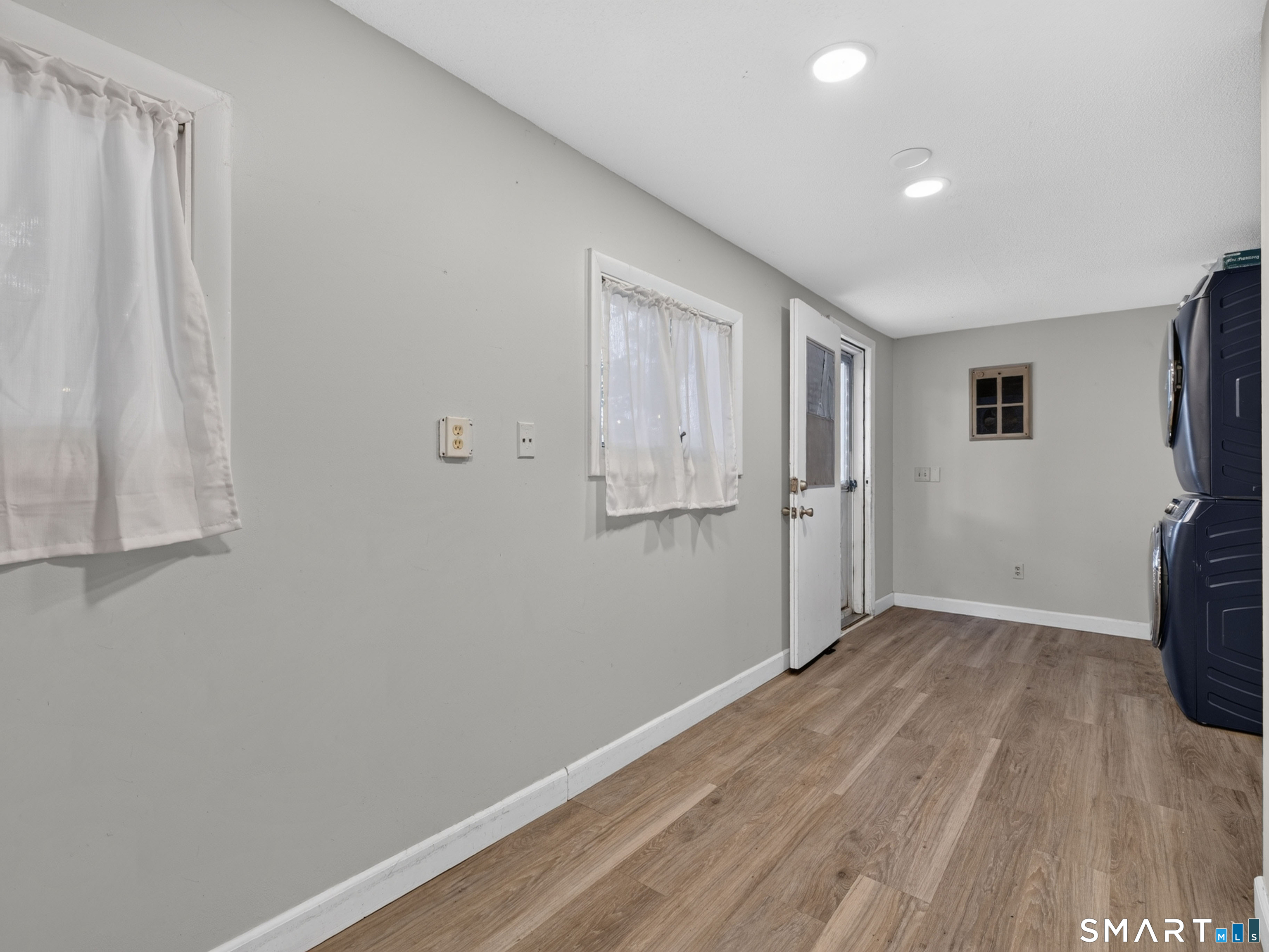 17 Grove Street New London CT 06320