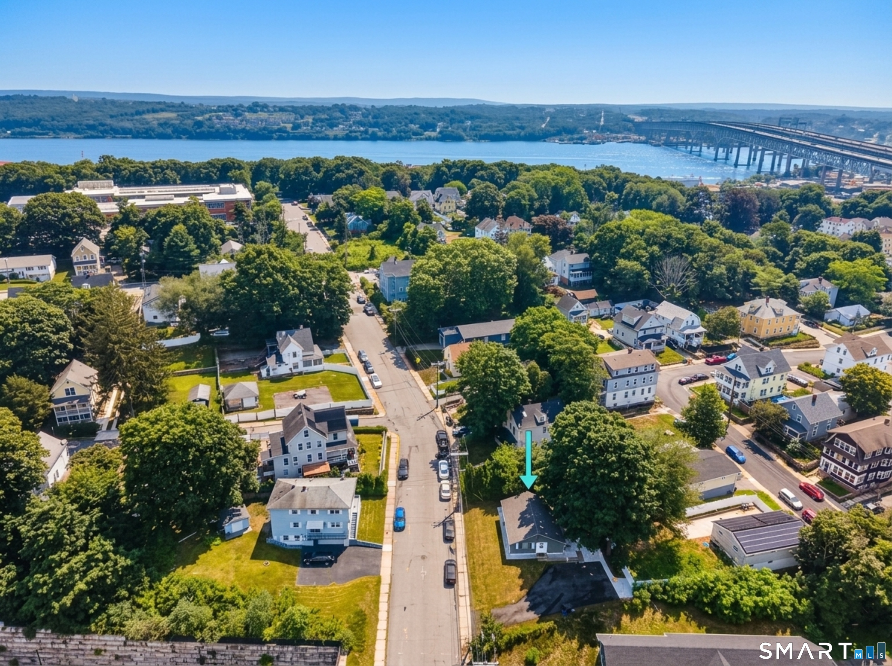 17 Grove Street New London CT 06320