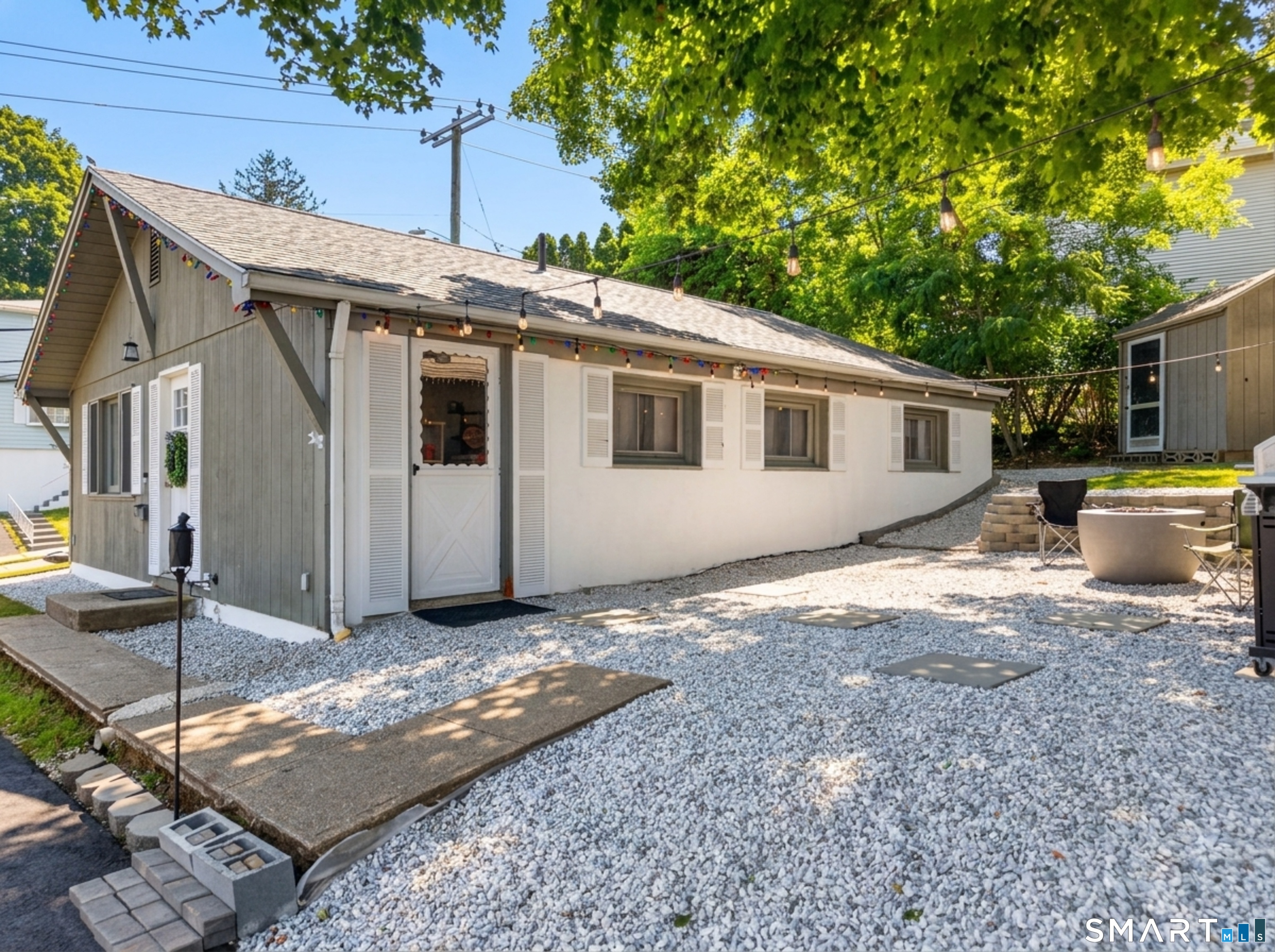 17 Grove Street New London CT 06320