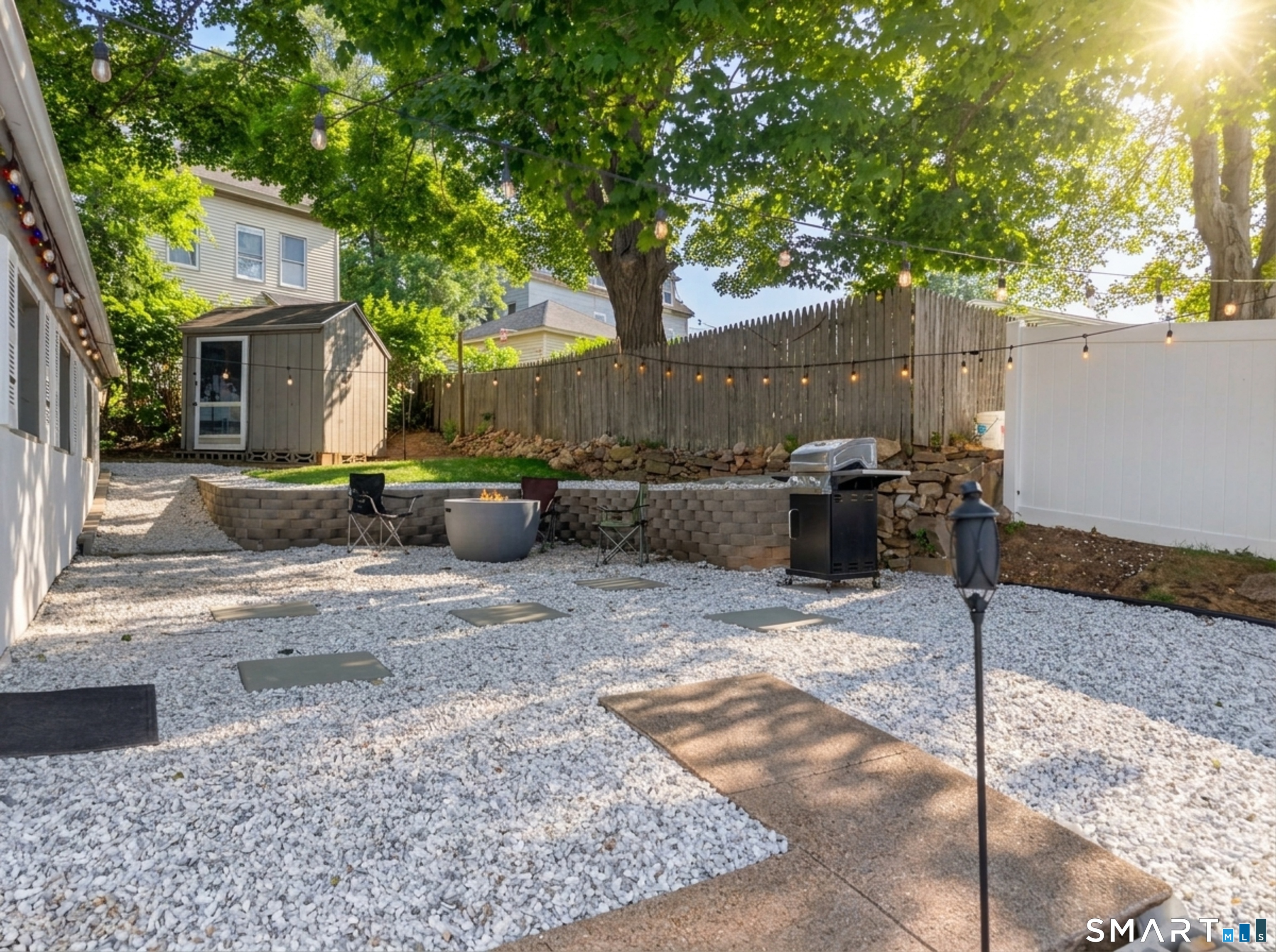 17 Grove Street New London CT 06320
