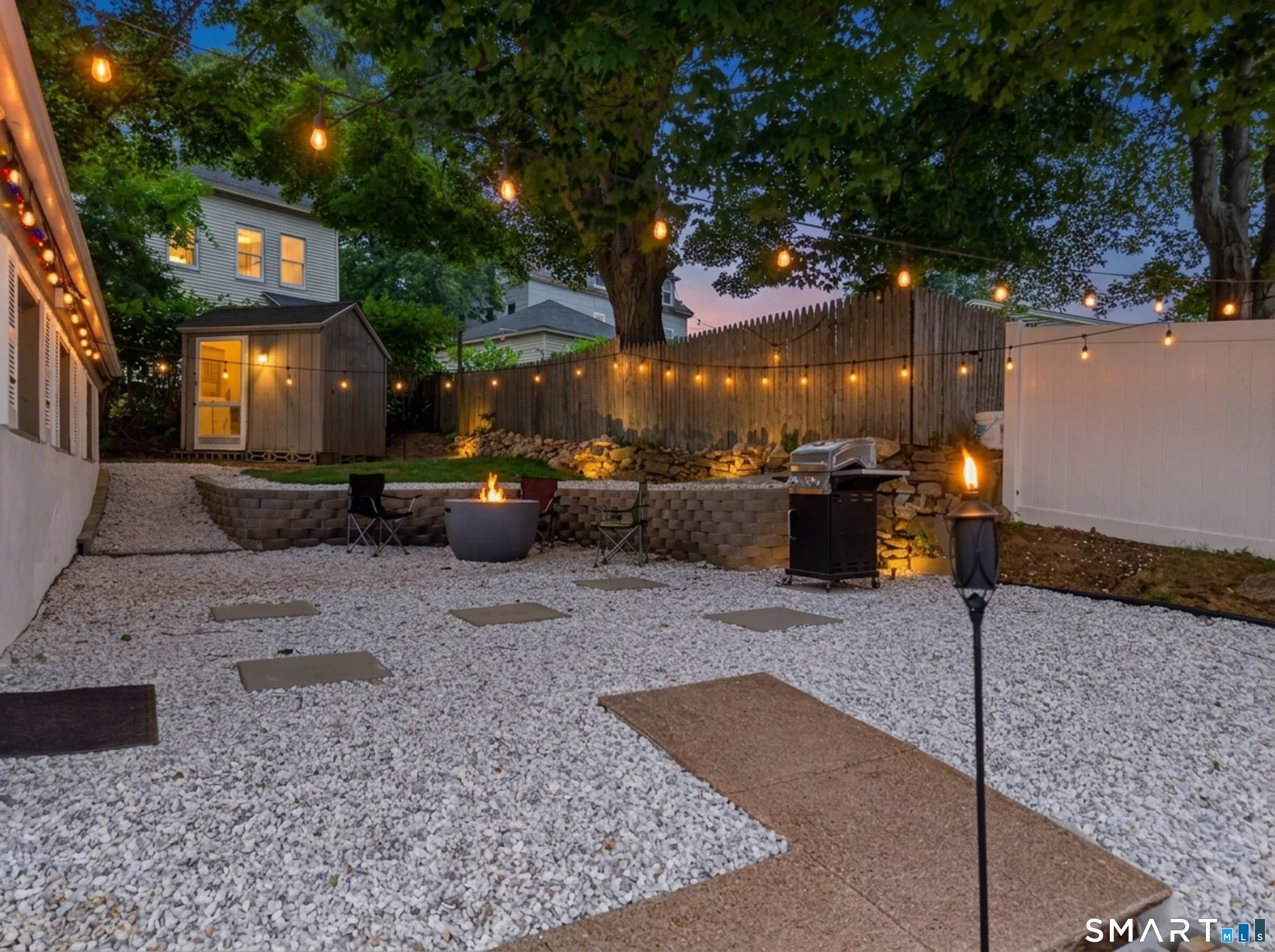 17 Grove Street New London CT 06320