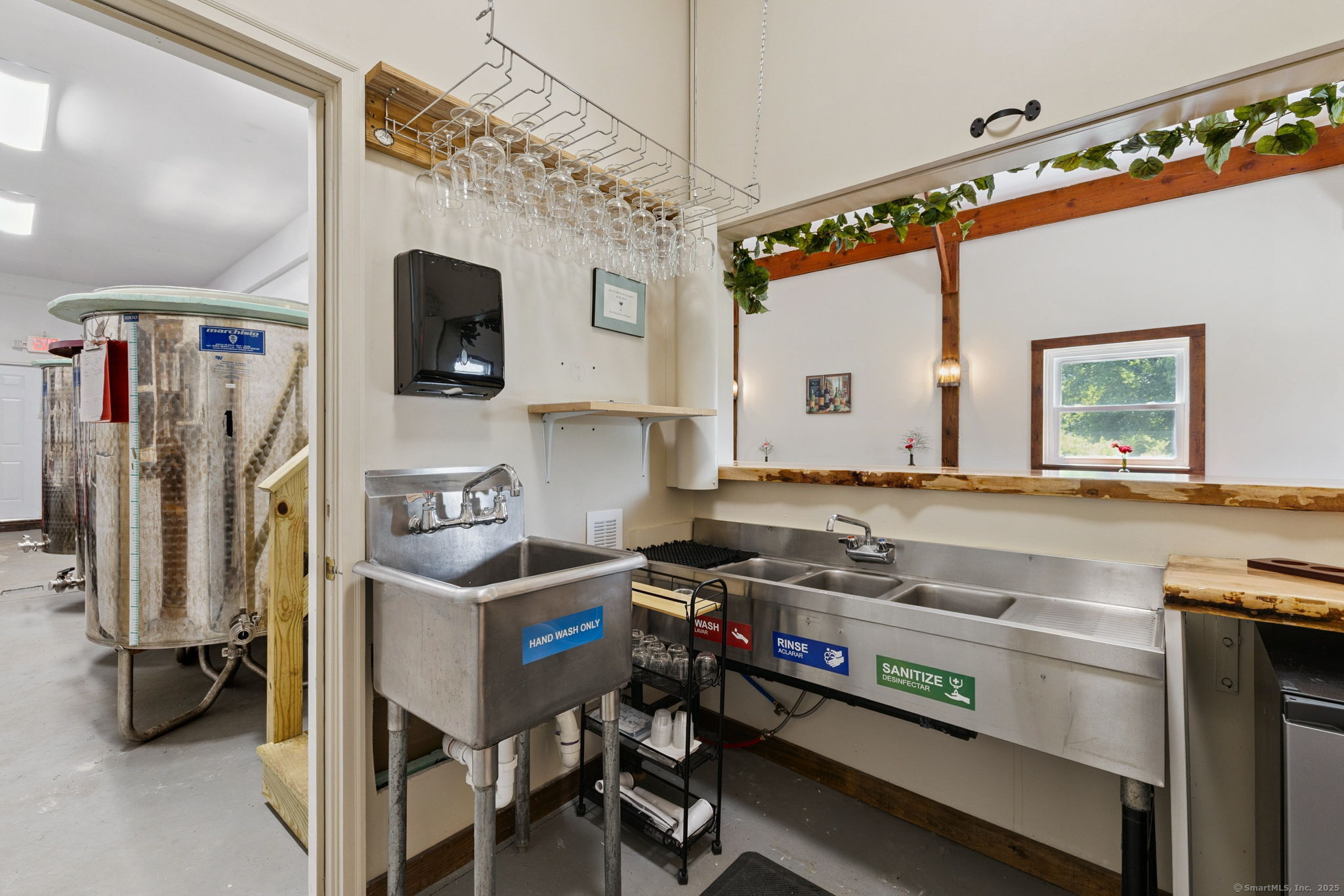 139 West Town Street Lebanon CT 06249