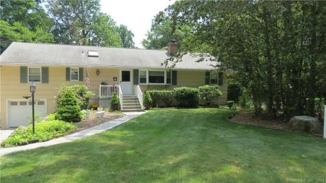 10 Ledgewood Court Norwalk CT 06850