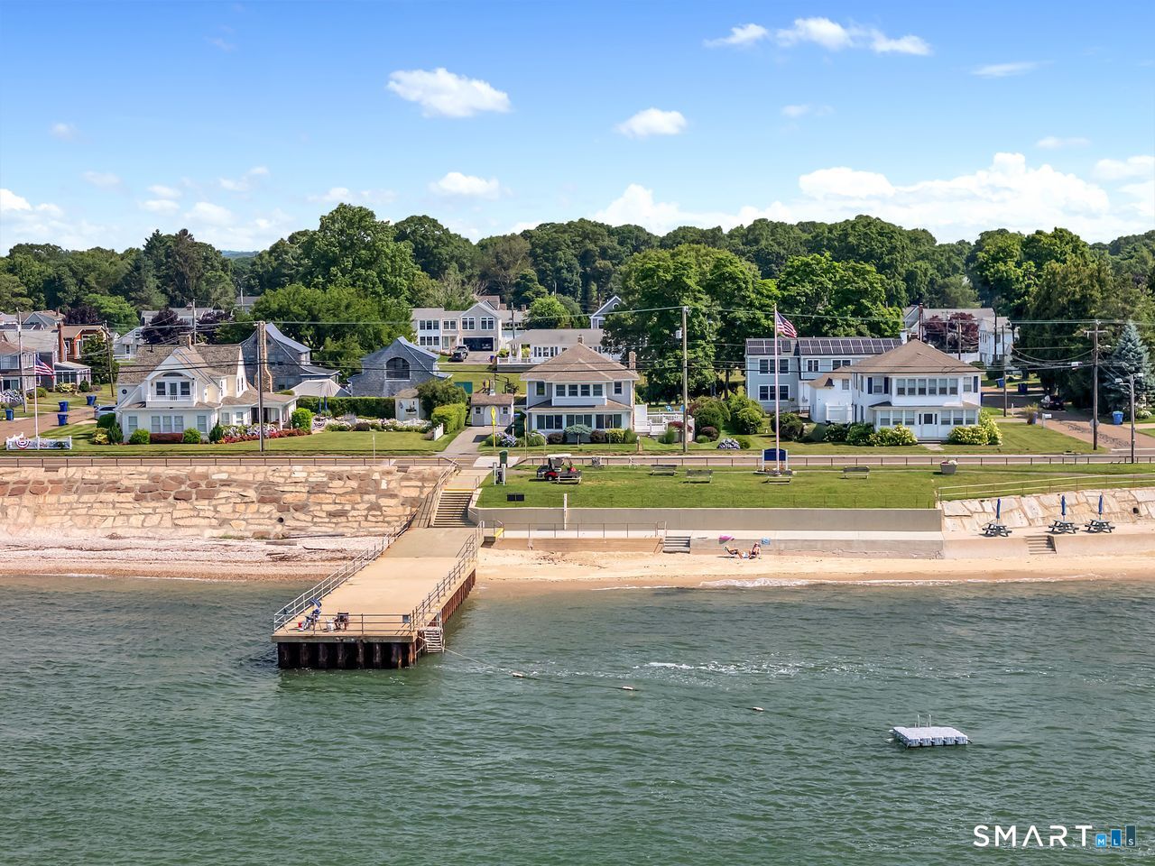 420 Maple Avenue Old Saybrook CT 06475
