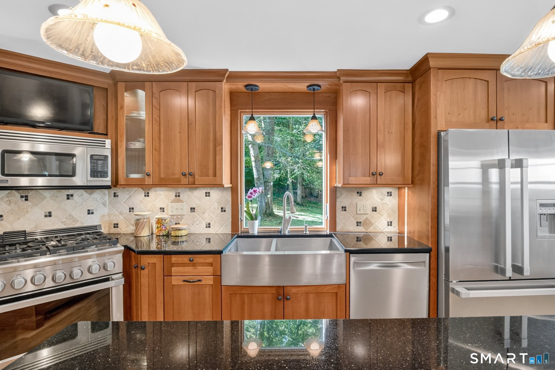 24 Valley View Drive Simsbury CT 06089