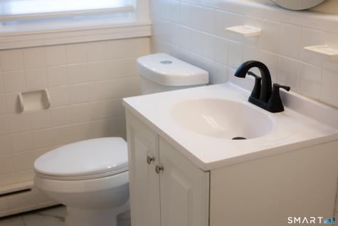 64 Saint Andrew Avenue East Haven CT 06512