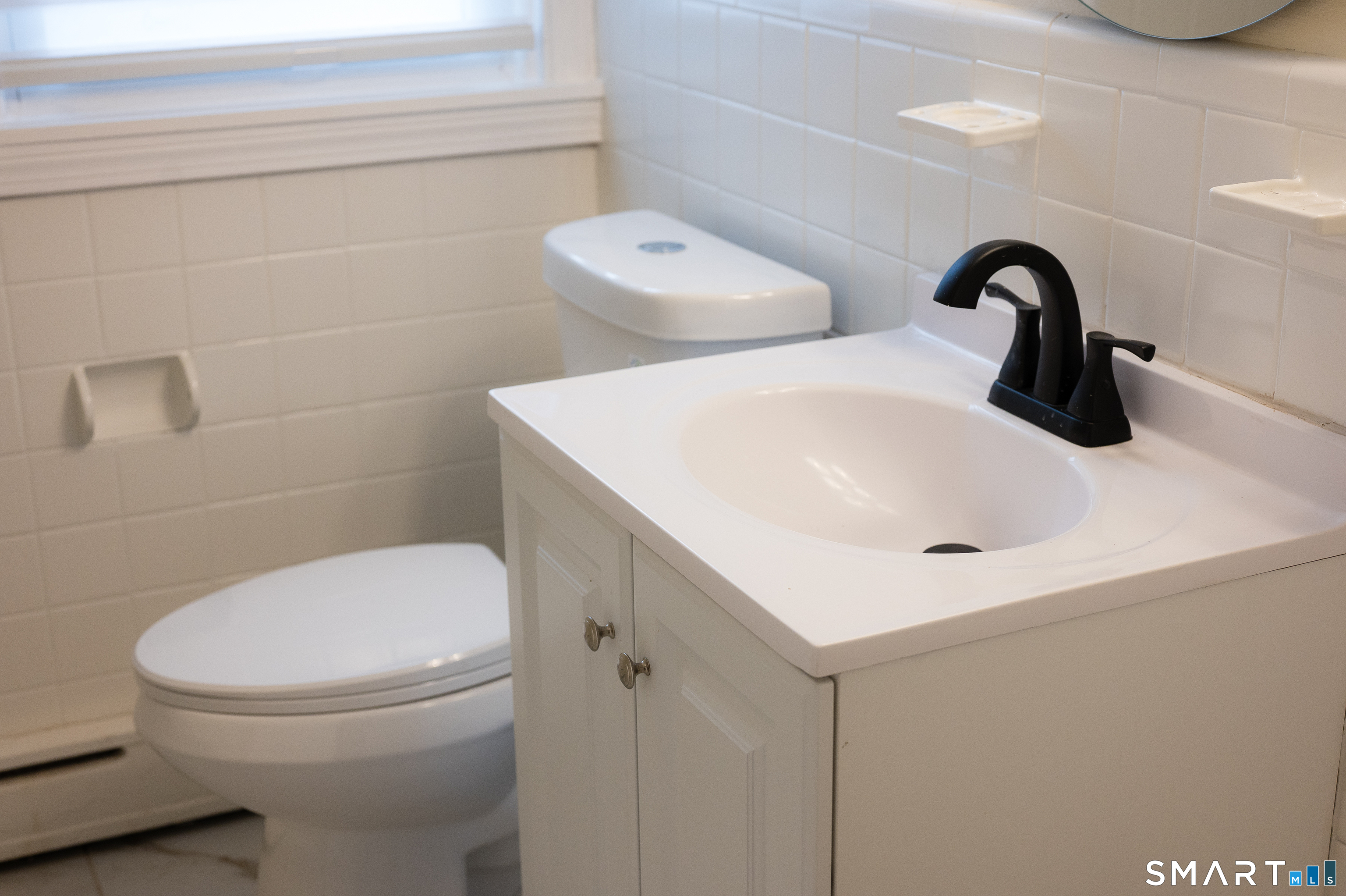 64 Saint Andrew Avenue East Haven CT 06512